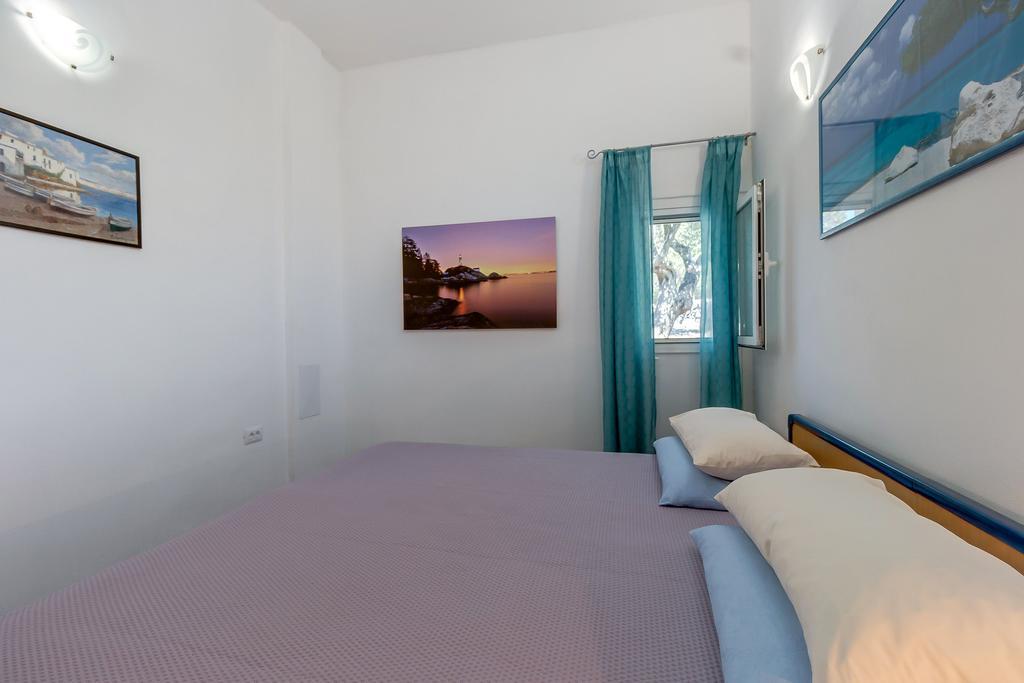 Holiday Home Nikol Veli Lošinj Exteriör bild